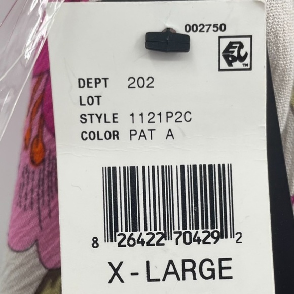 Bc Juniors' Floral Romper Multi Color Size XL NWT - Picture 4 of 9